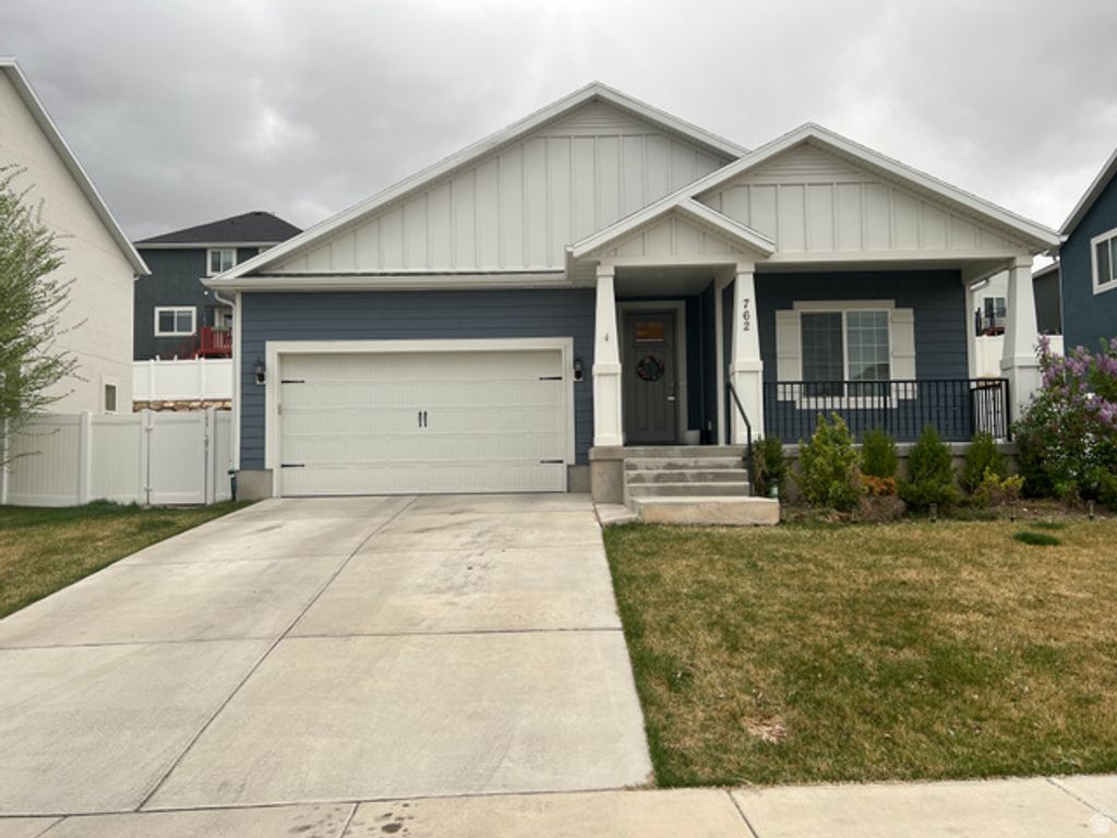 762 N WHITE HORSE DR, Spanish Fork, UT 84660