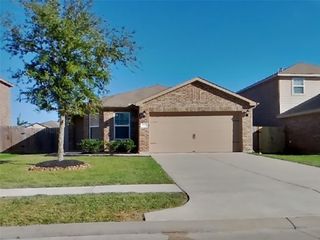 2322 Oyster Bay Avenue, Texas City, TX 77568