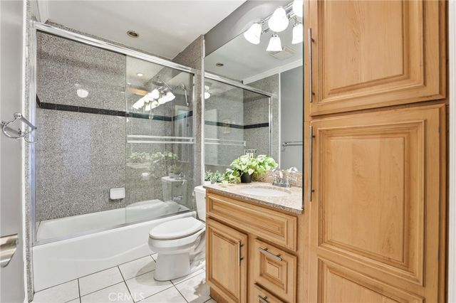 383 Bay Shore Avenue 307, Long Beach, CA 90803