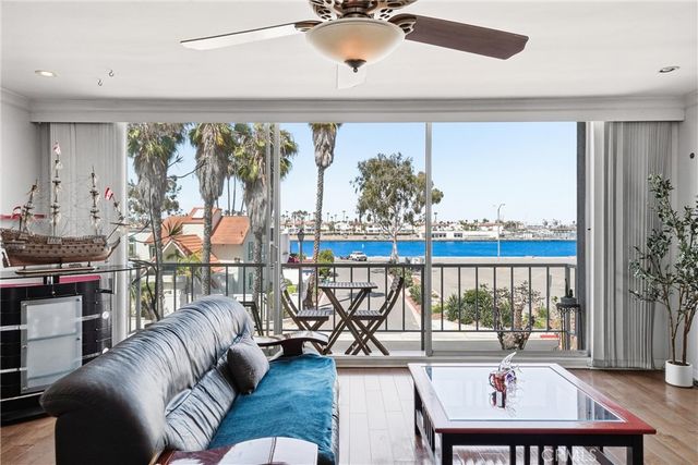 383 Bay Shore Avenue 307, Long Beach, CA 90803
