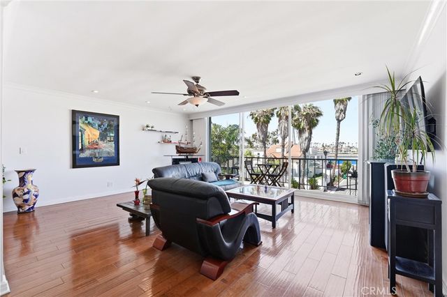 383 Bay Shore Avenue 307, Long Beach, CA 90803