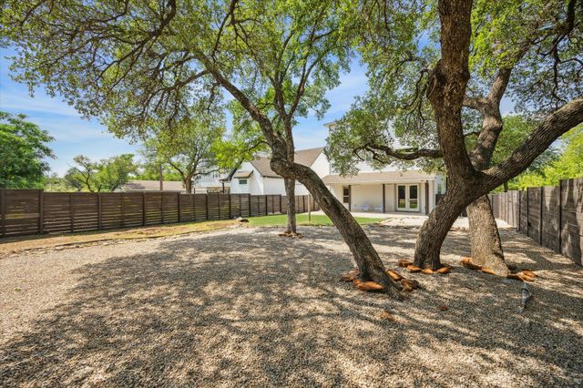 1509 Hill Top DR, Granite Shoals, TX 78654