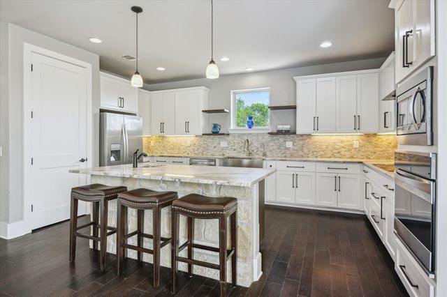 1509 Hill Top DR, Granite Shoals, TX 78654