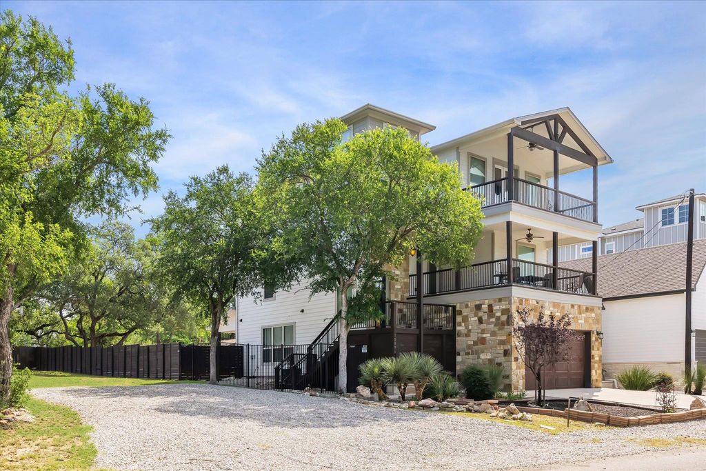 1509 Hill Top DR, Granite Shoals, TX 78654