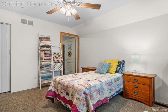 5958 Bullard Road, Hartland Township, MI 48430
