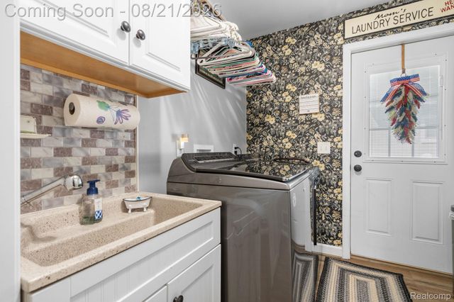 5958 Bullard Road, Hartland Township, MI 48430