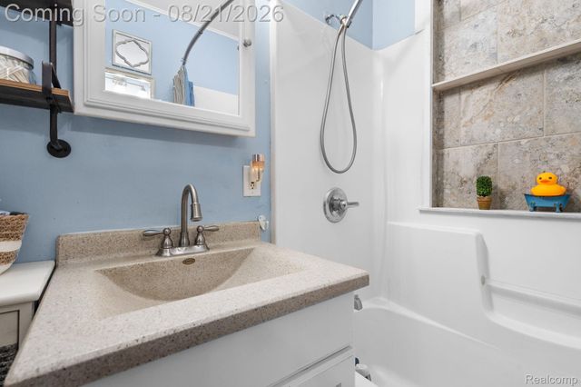 5958 Bullard Road, Hartland Township, MI 48430