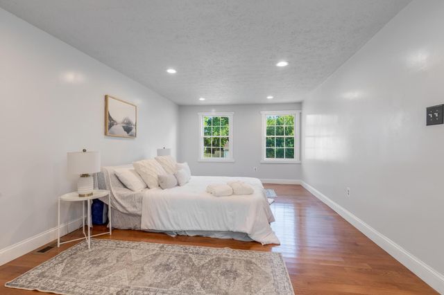 12306 STREAMVALE CIR, Herndon, VA 20170