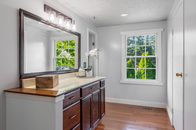12306 STREAMVALE CIR, Herndon, VA 20170