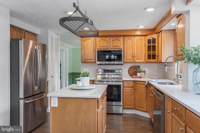 12306 STREAMVALE CIR, Herndon, VA 20170