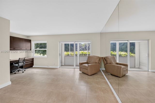 5501 NW 2nd Ave 106, Boca Raton, FL 33487