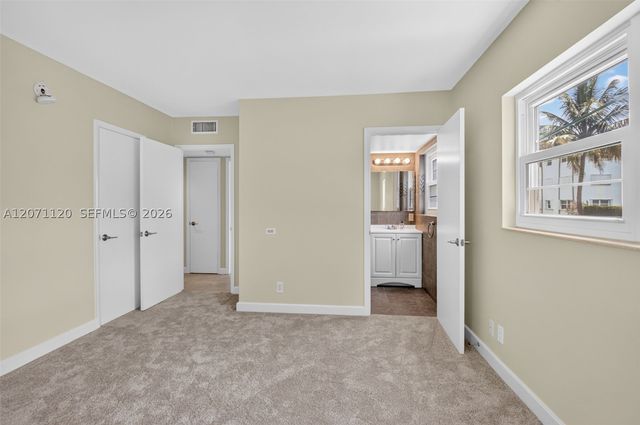 5501 NW 2nd Ave 106, Boca Raton, FL 33487