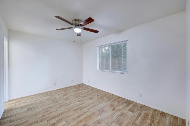 703 Country Aire DR B, Round Rock, TX 78664