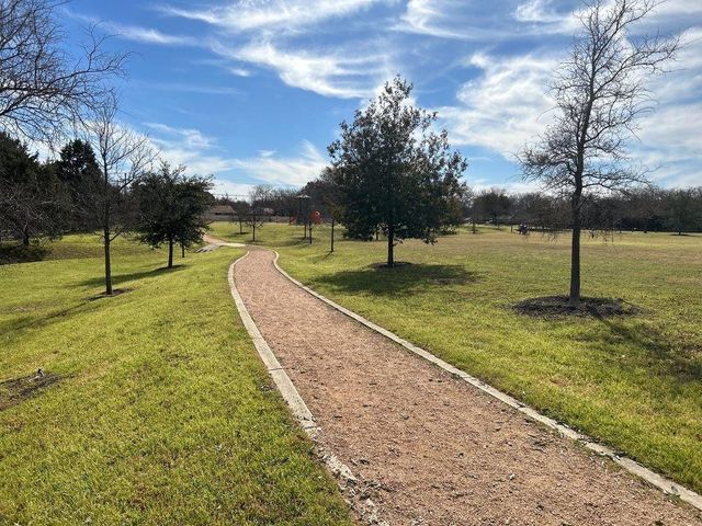 703 Country Aire DR B, Round Rock, TX 78664