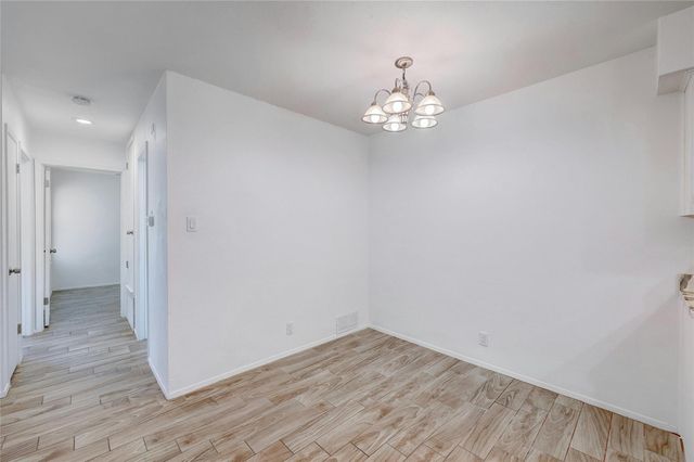 703 Country Aire DR B, Round Rock, TX 78664