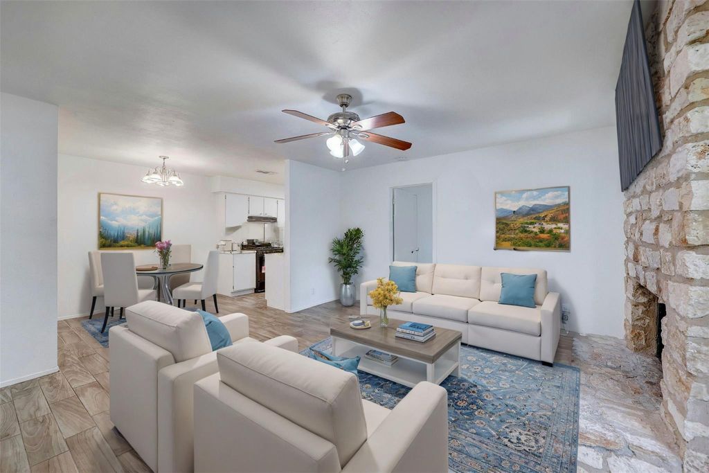 703 Country Aire DR B, Round Rock, TX 78664