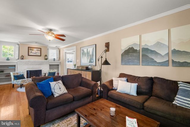 201 3RD AVE, Newtown Square, PA 19073