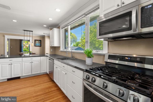 201 3RD AVE, Newtown Square, PA 19073