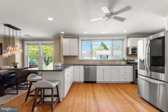 201 3RD AVE, Newtown Square, PA 19073