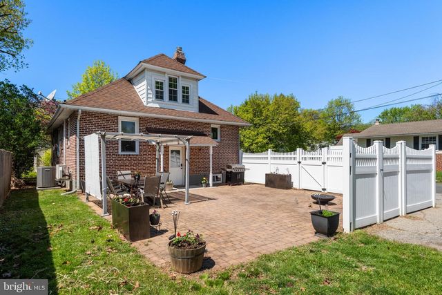 201 3RD AVE, Newtown Square, PA 19073