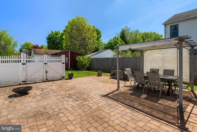 201 3RD AVE, Newtown Square, PA 19073