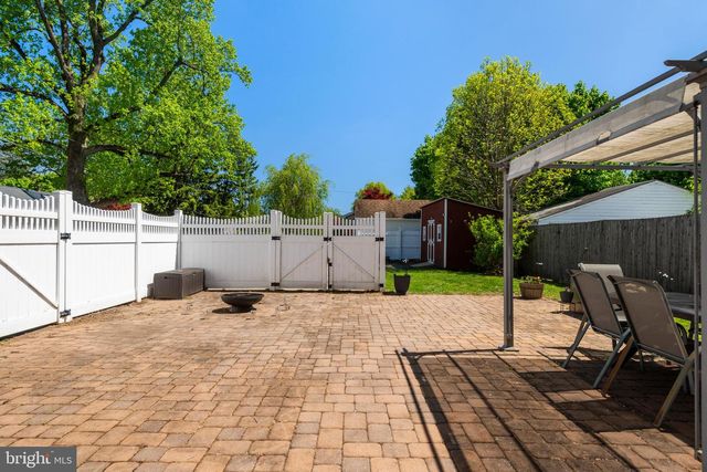 201 3RD AVE, Newtown Square, PA 19073