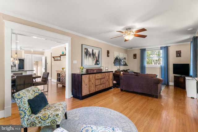 201 3RD AVE, Newtown Square, PA 19073