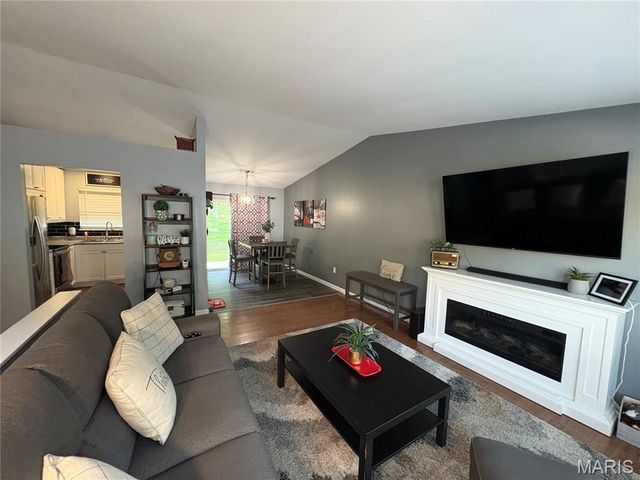4499 Prospect Dr, House Springs, MO 63051