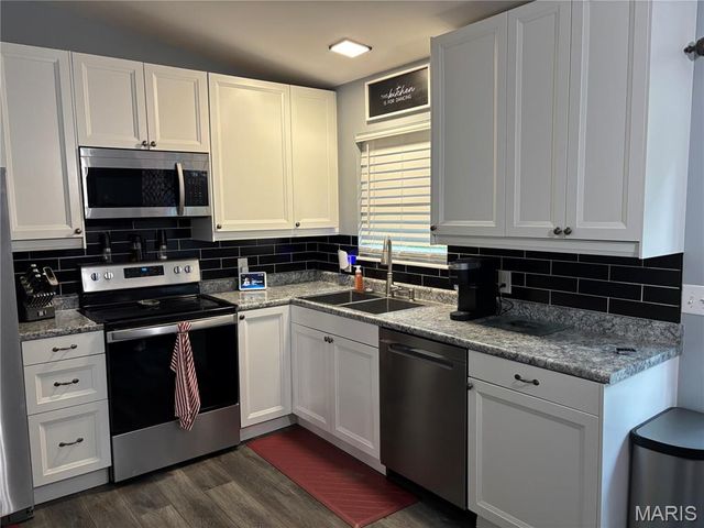 4499 Prospect Dr, House Springs, MO 63051