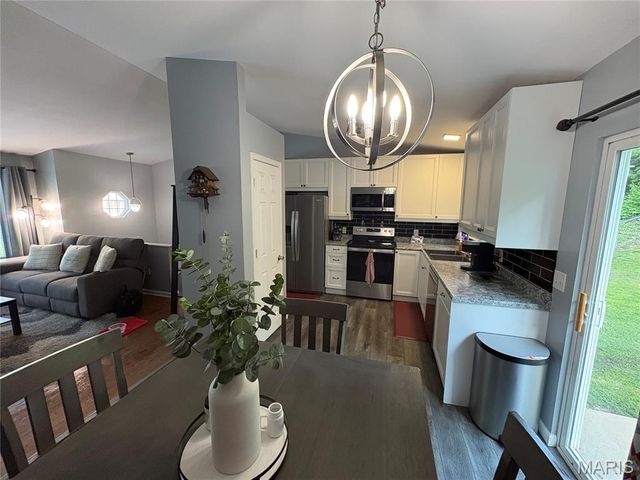 4499 Prospect Dr, House Springs, MO 63051
