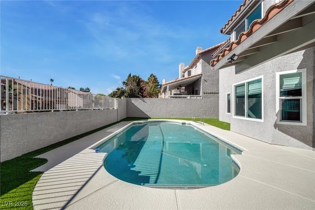 9651 Stoney Creek Drive, Las Vegas, NV 89117