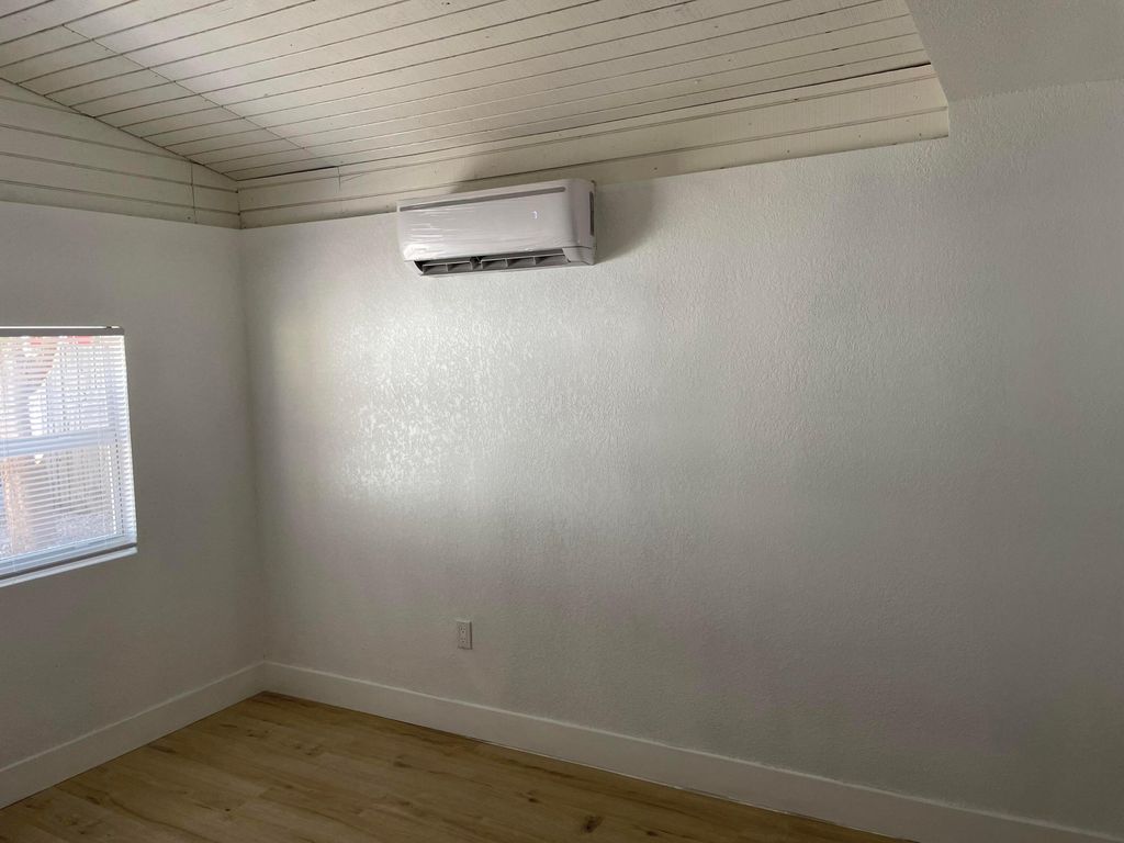 265 NE 46th Street, Deerfield Beach, FL 33064