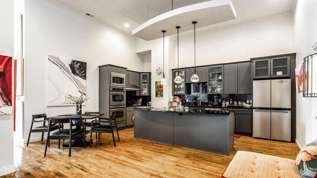 141 S Meridian Street 604, Indianapolis, IN 46225