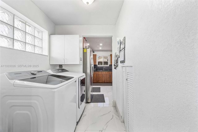 3502 W 72nd St, Hialeah, FL 33018