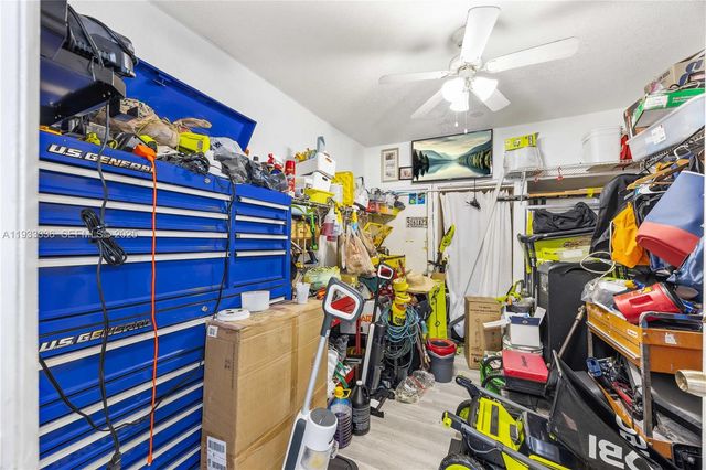 3502 W 72nd St, Hialeah, FL 33018