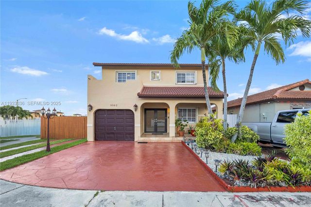 3502 W 72nd St, Hialeah, FL 33018