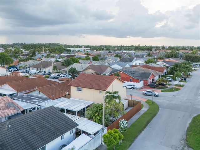 3502 W 72nd St, Hialeah, FL 33018