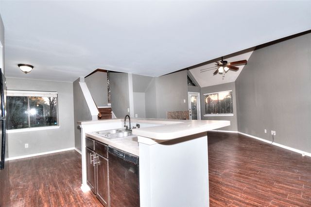 9831 Walnut Street 209, Dallas, TX 75243