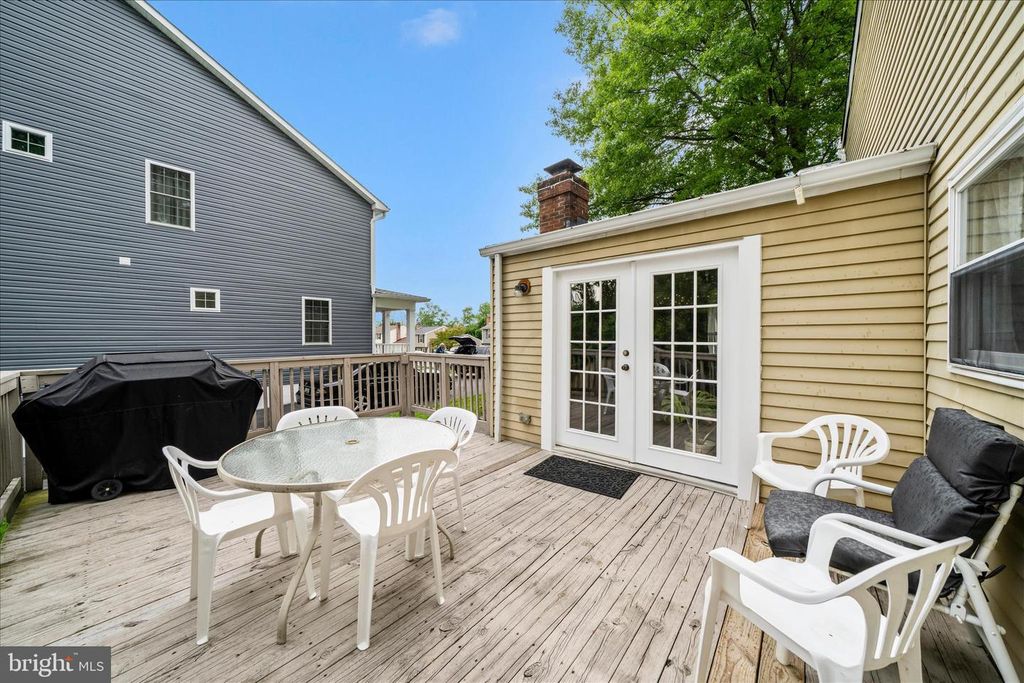 Image 38 of property listing at 212 WINTERGREEN LN, Brunswick, MD 21716