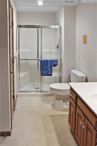17800 E 30th Drive S, Independence, MO 64057