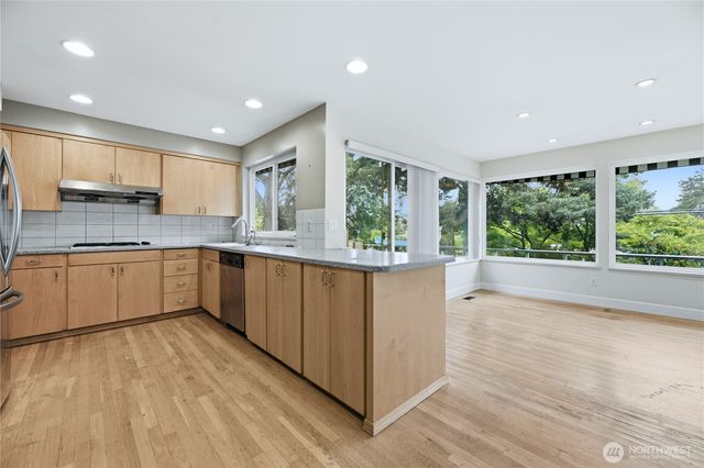 622 Olympic Avenue, Edmonds, WA 98020