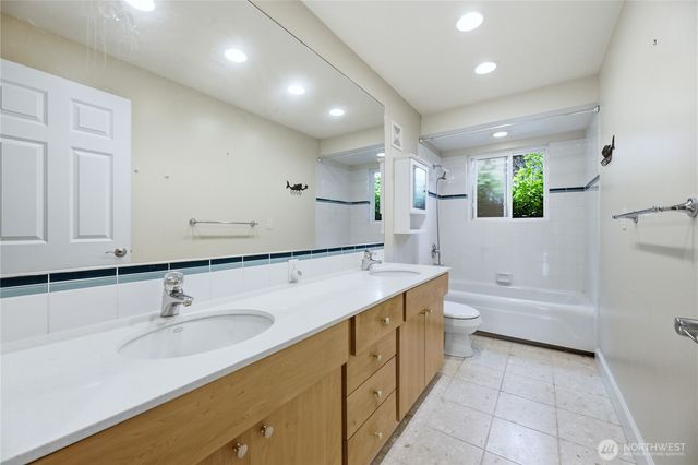 622 Olympic Avenue, Edmonds, WA 98020