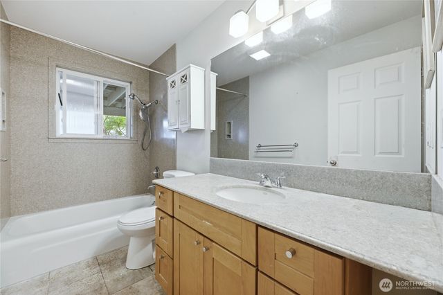 622 Olympic Avenue, Edmonds, WA 98020