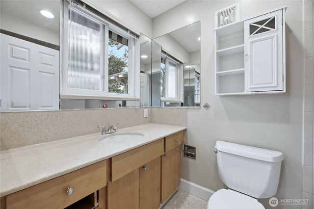 622 Olympic Avenue, Edmonds, WA 98020
