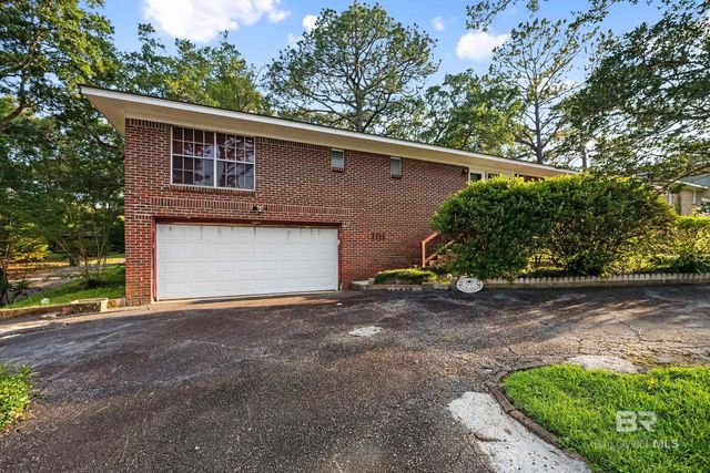 135 Pineridge Road, Daphne, AL 36526