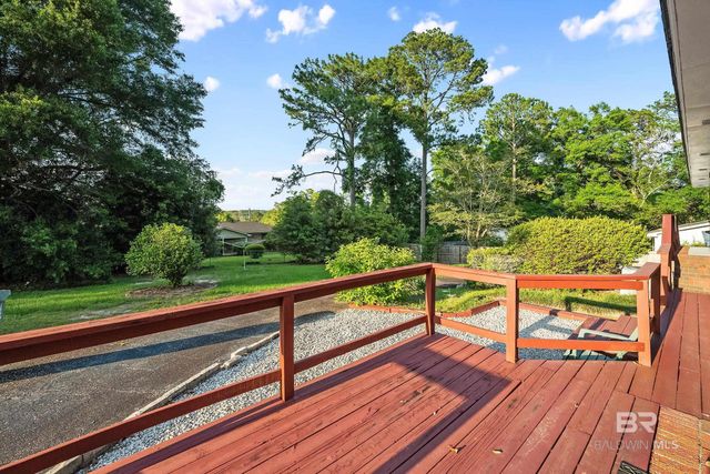 135 Pineridge Road, Daphne, AL 36526