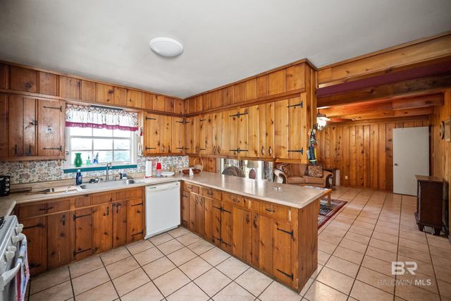 135 Pineridge Road, Daphne, AL 36526