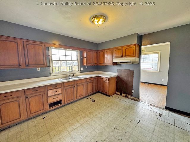 2957 Shank Avenue, Hurricane, WV 25526