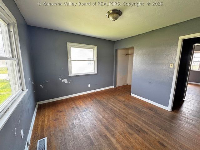 2957 Shank Avenue, Hurricane, WV 25526