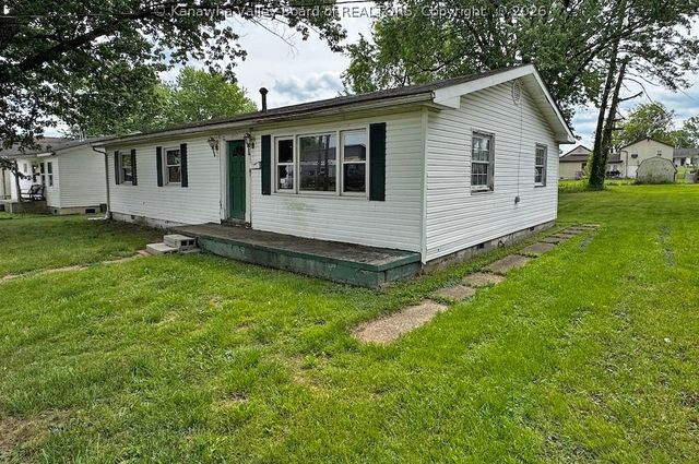 2957 Shank Avenue, Hurricane, WV 25526